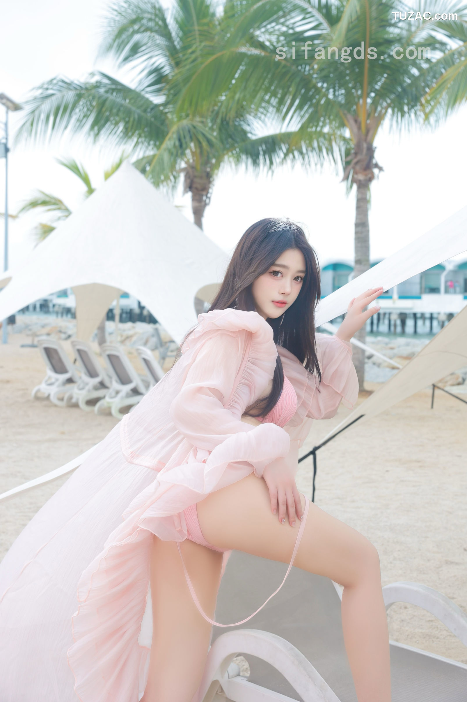 XR-Uncensored-蛋蛋宝-粉色泳装的诱惑-XiuRen秀人网-10160-内购私拍-2025.04.15