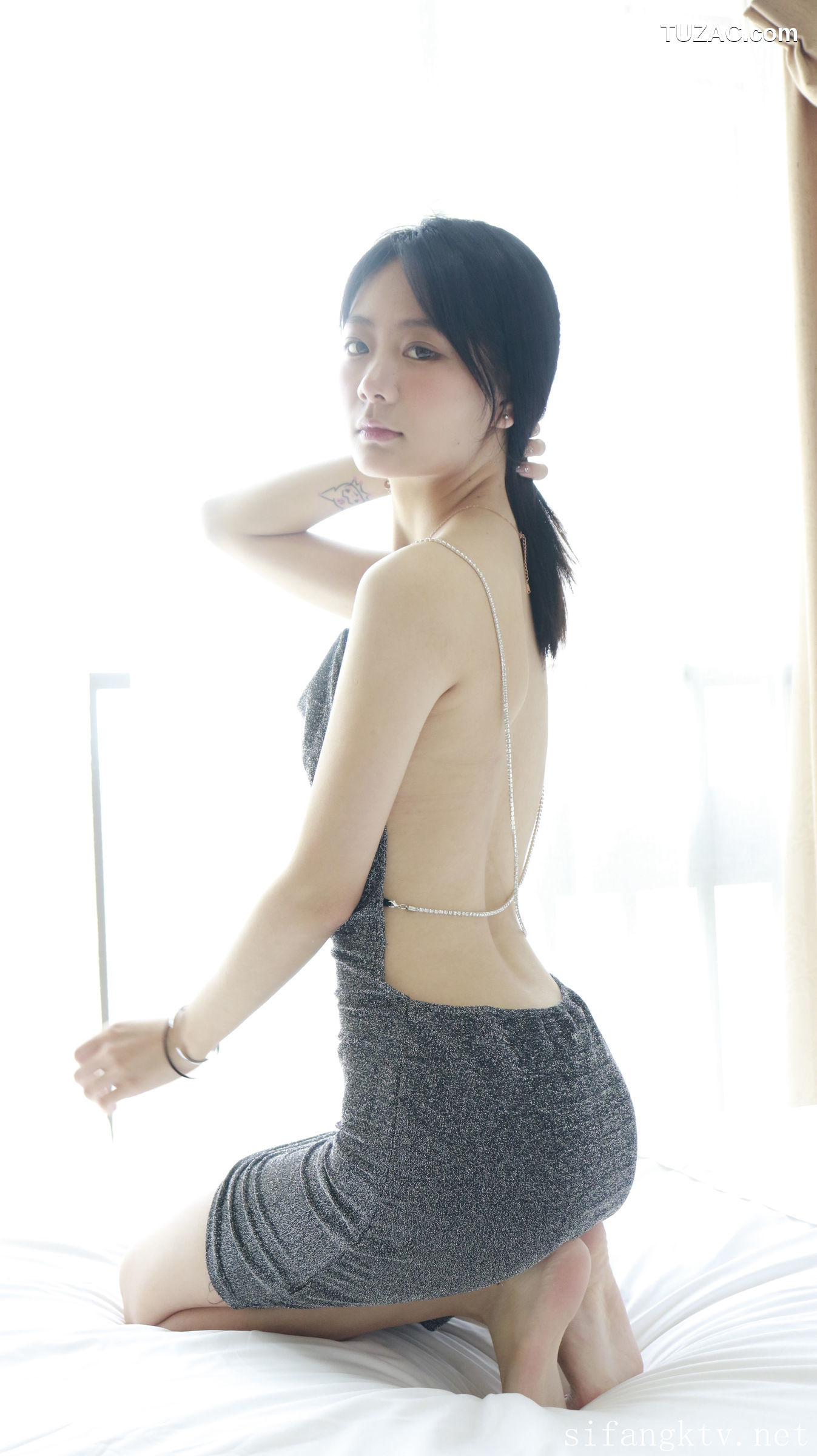 XR-Uncensored-谢小蒽-窗边的私语