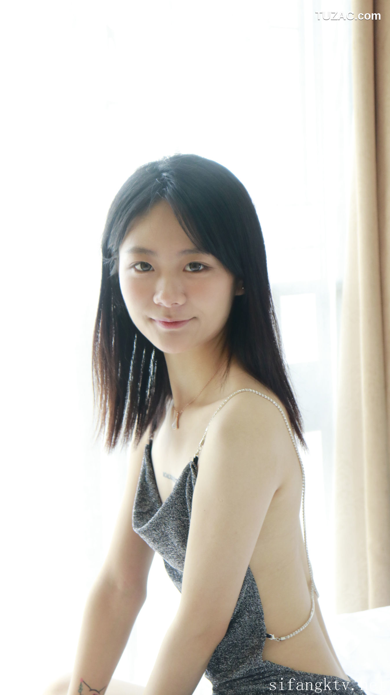 XR-Uncensored-谢小蒽-窗边的私语