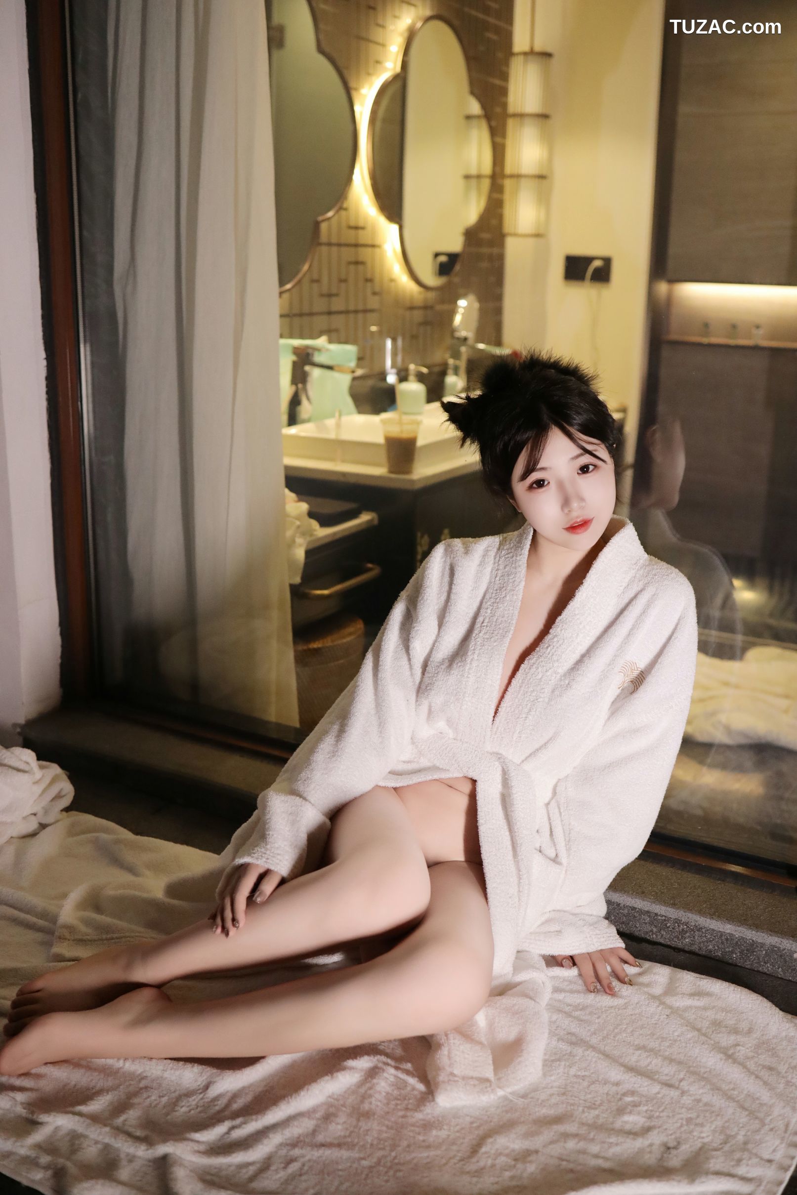 XR-Uncensored-陈小花-SPA场景热油按摩白色浴袍真空爆乳-XiuRen秀人网-8263-内购私拍-2024.03.20