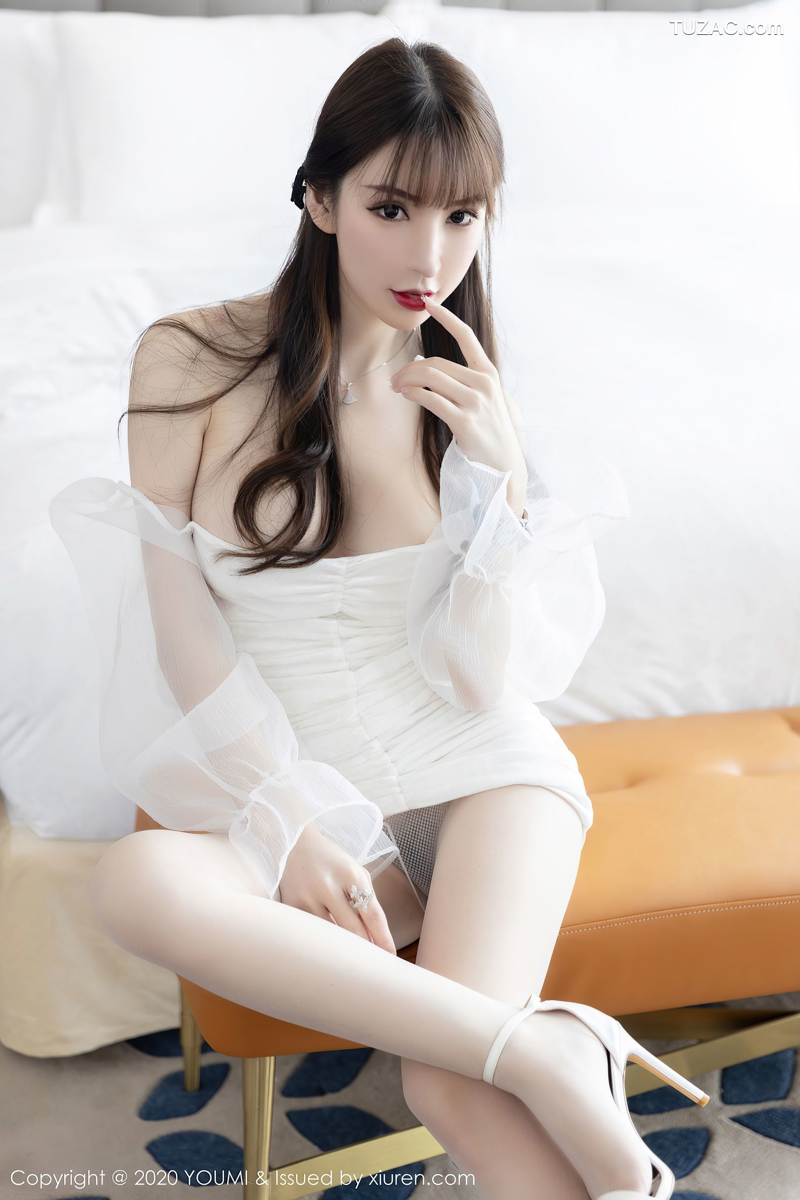 YouMi尤蜜荟-570-周于希-《洁白轻透的服饰轻裹曼妙娇躯》-2020.12.10