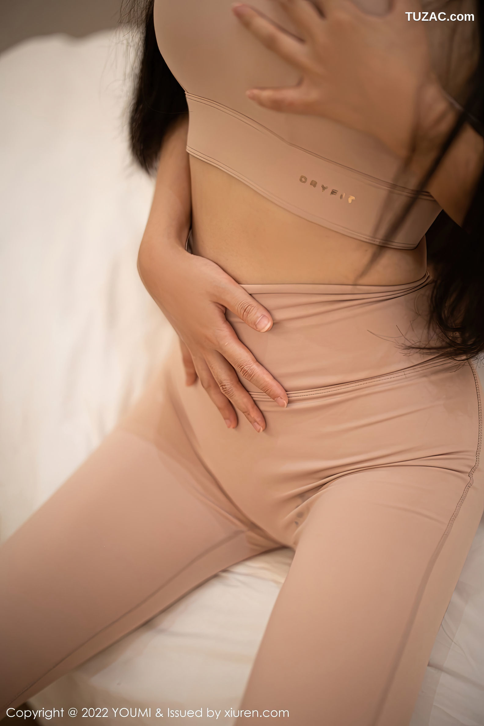 YouMi尤蜜荟-869-朱可儿Flora-户外性感粉色服饰紧身-2022.11.25