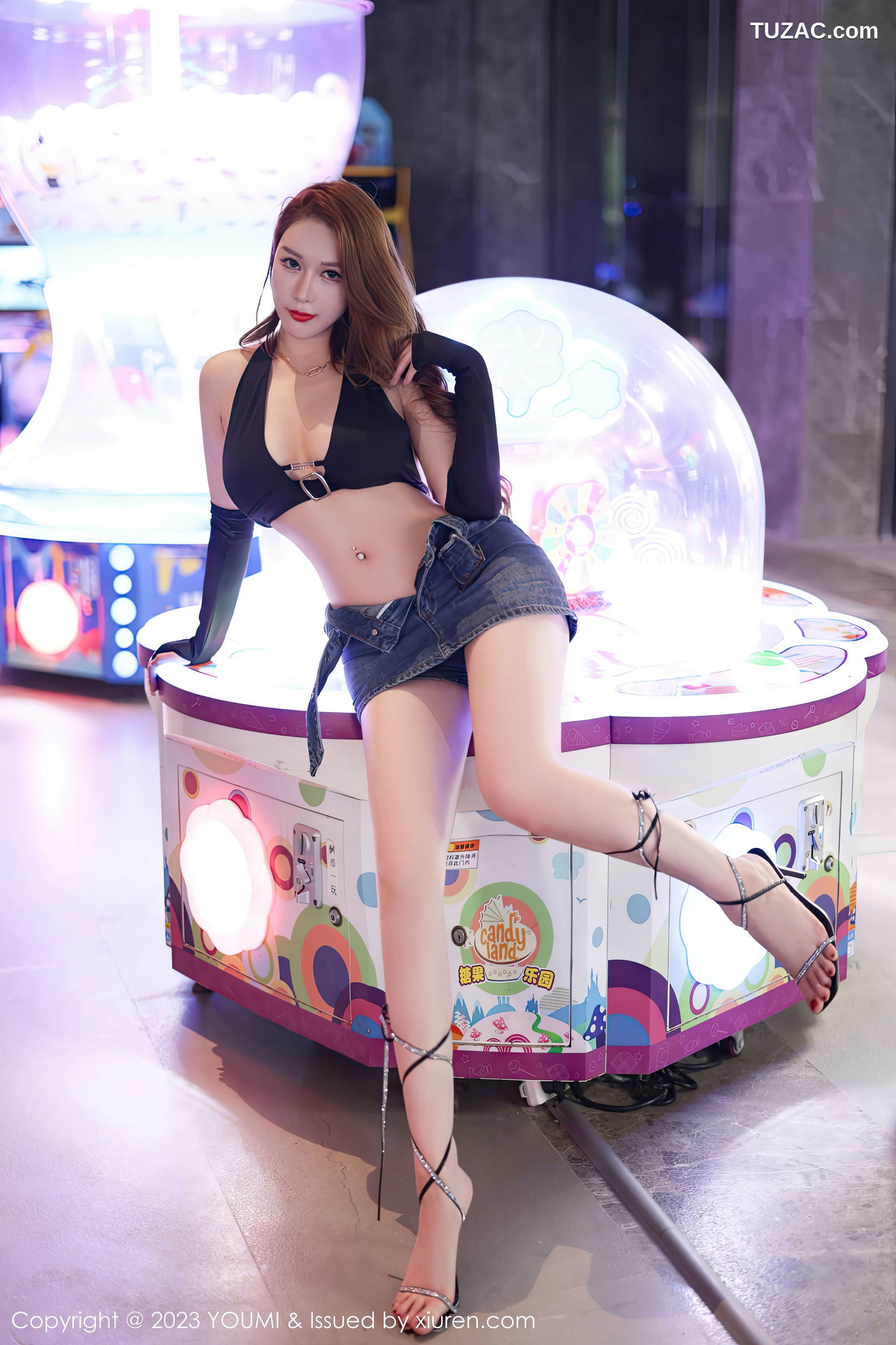 YouMi尤蜜荟-886-尤妮丝Egg-黑色服饰牛仔短裙-2023.01.05