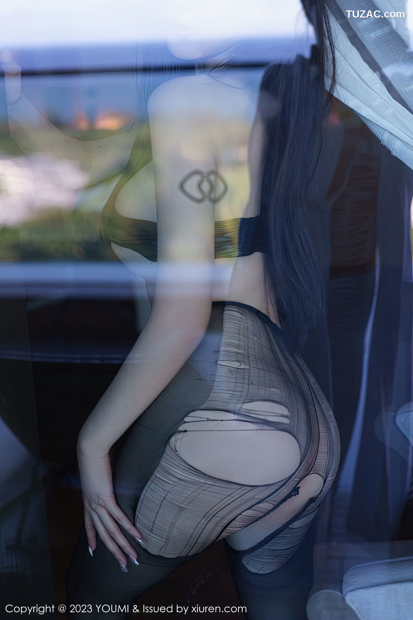 YouMi尤蜜荟-890-周妍希-白色上衣黑短裙性感内衣黑丝-2023.01.13