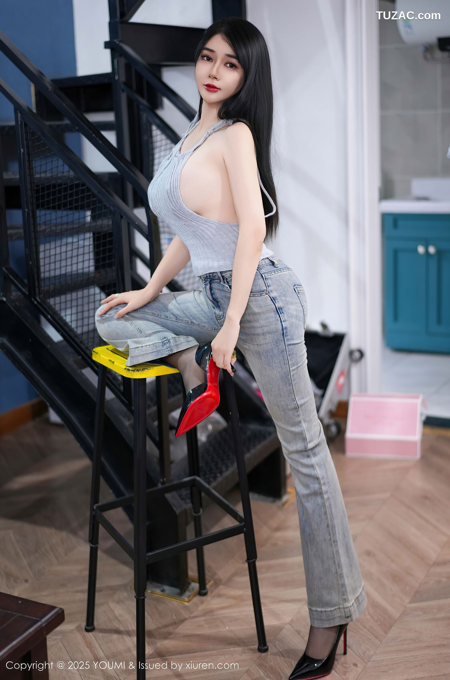 YouMi尤蜜荟-1171-凯竹Quinn-浅灰针织吊带牛仔裤黑丝-2025.10.09