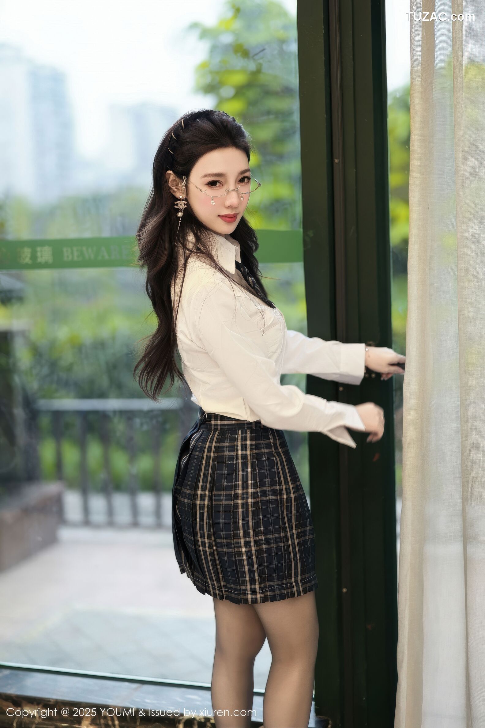 YouMi尤蜜荟-1183-Twins-桃桃-白衬衫格子短裙黑丝-2025.11.21
