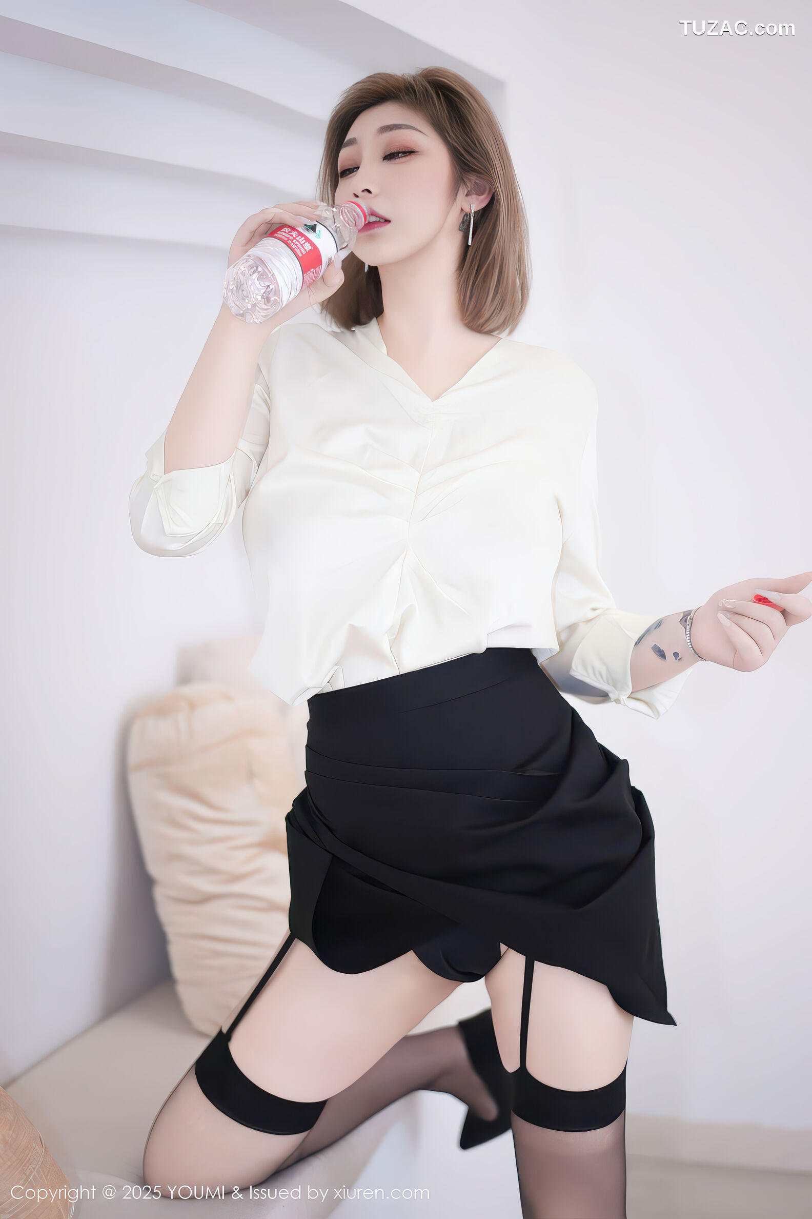 YouMi尤蜜荟-1195-妲己_Toxic-OL白衬衫黑色短裙吊带袜黑丝-2025.12.31