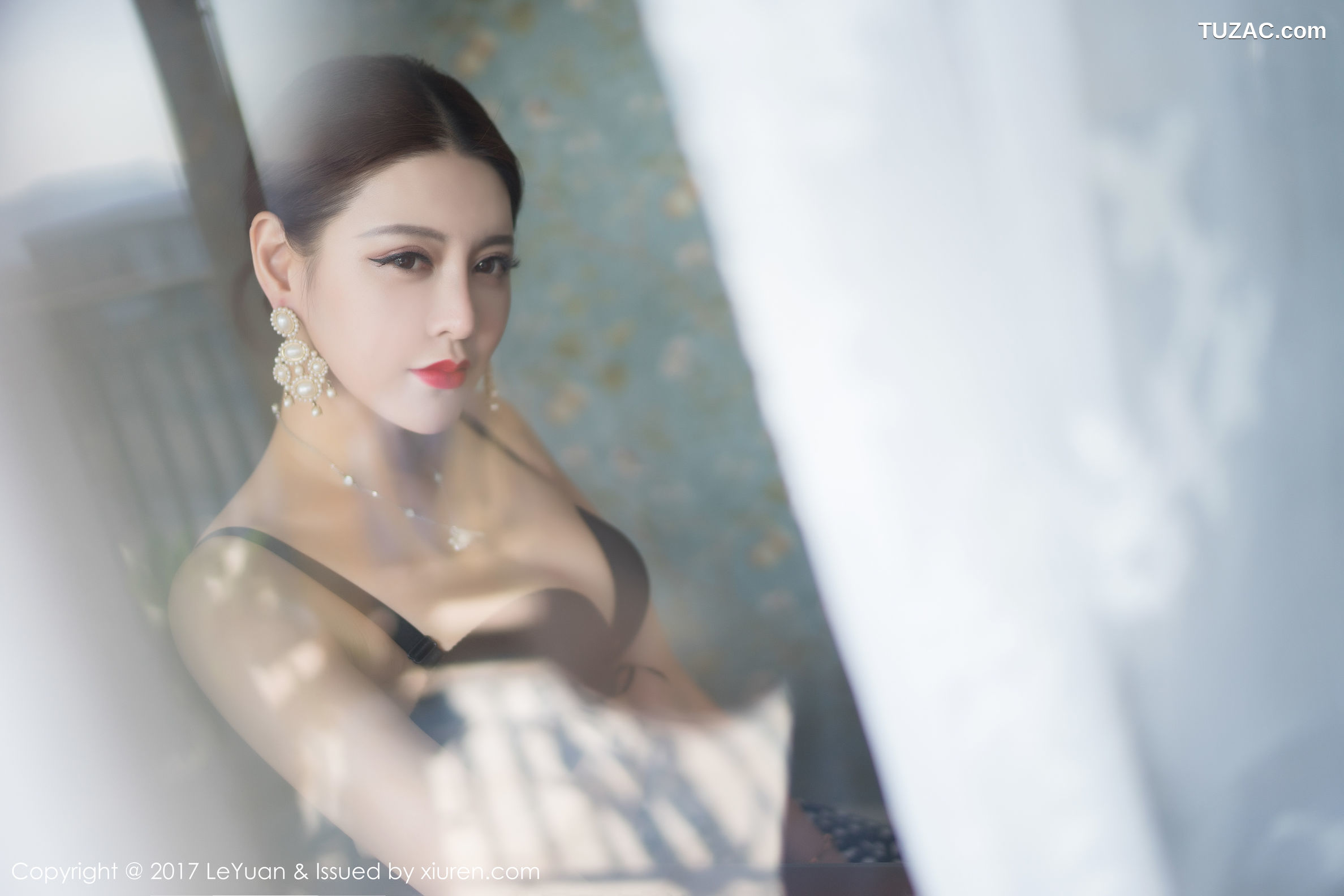 LeYuan星乐园-041-美希子-《绝佳身材、一双玉兔呼之欲出》
