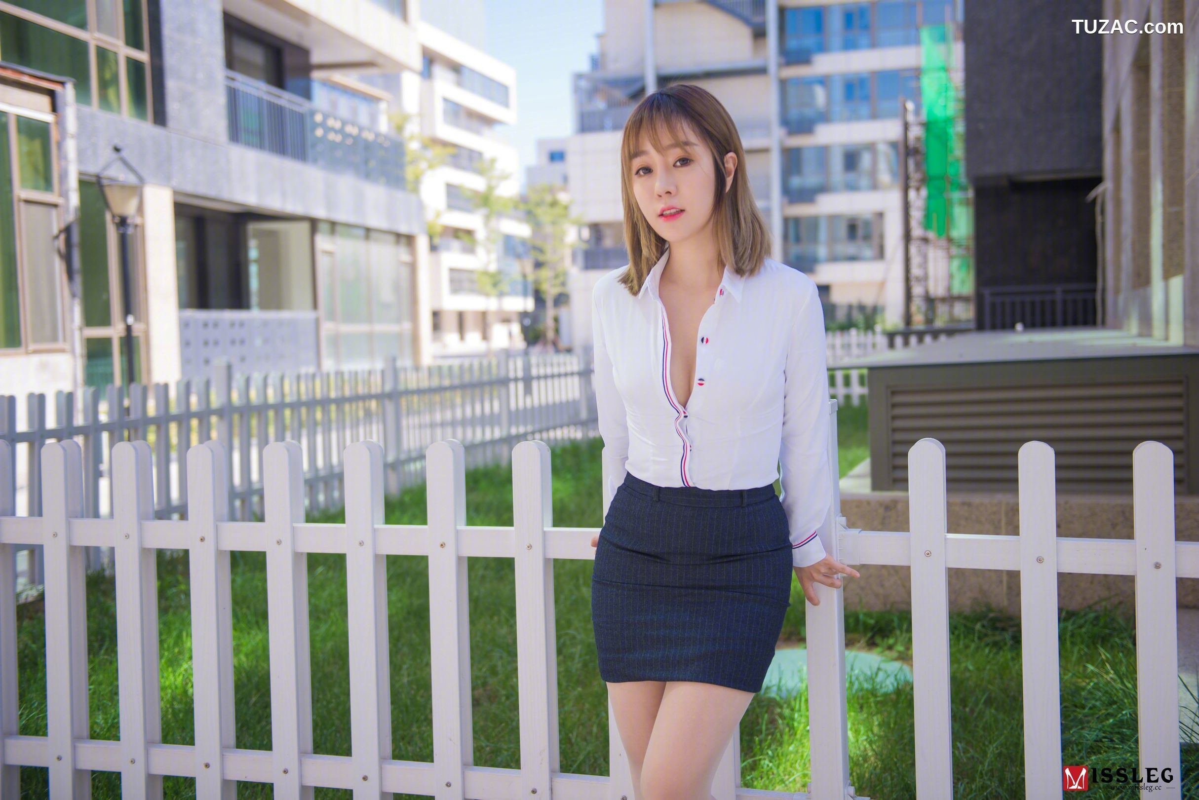 MissLeg蜜丝-V003-王语纯-《撕裂的OL》-外拍系列-钻石版