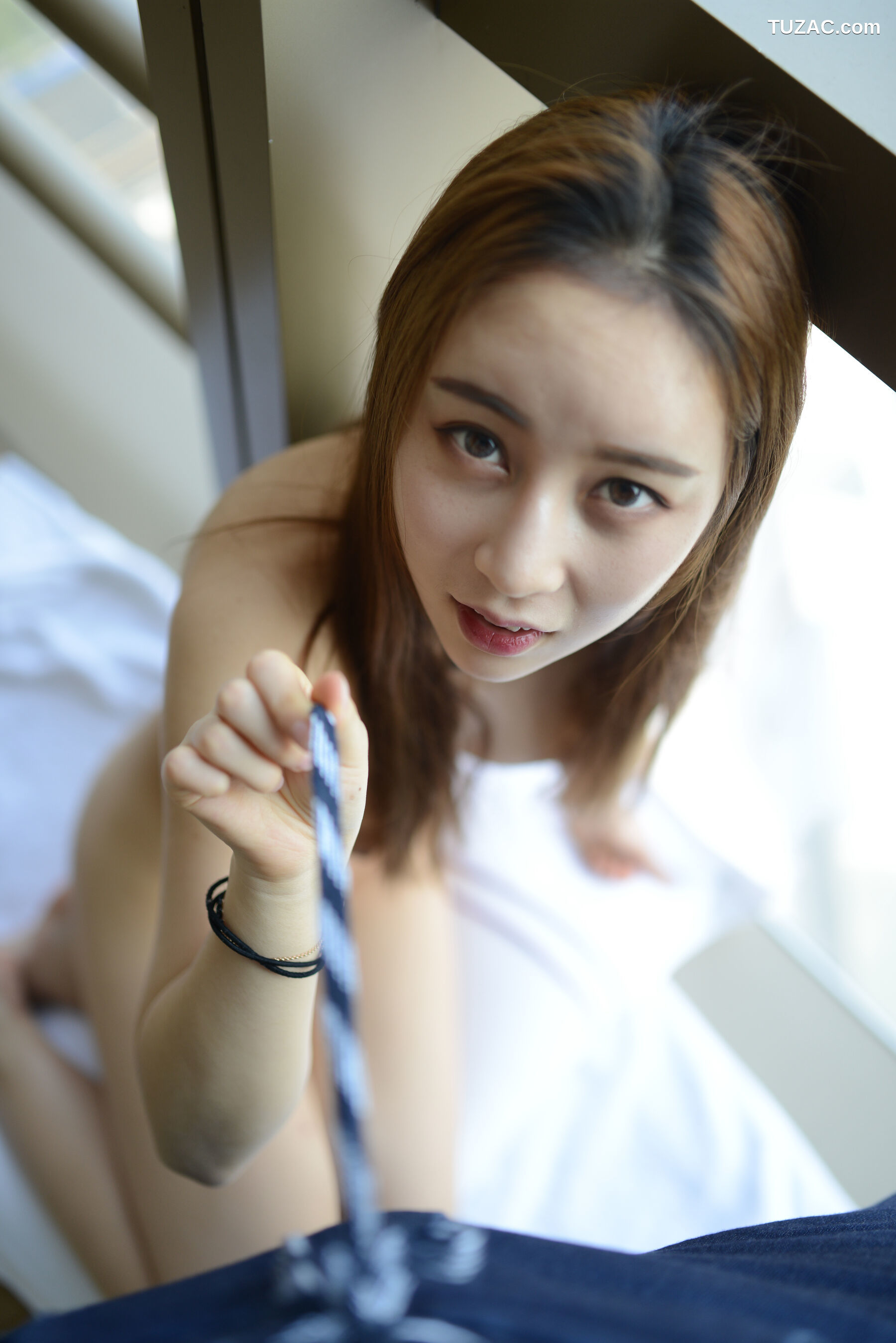 MissLeg蜜丝-乔依琳-私拍-7-窗前-无圣光