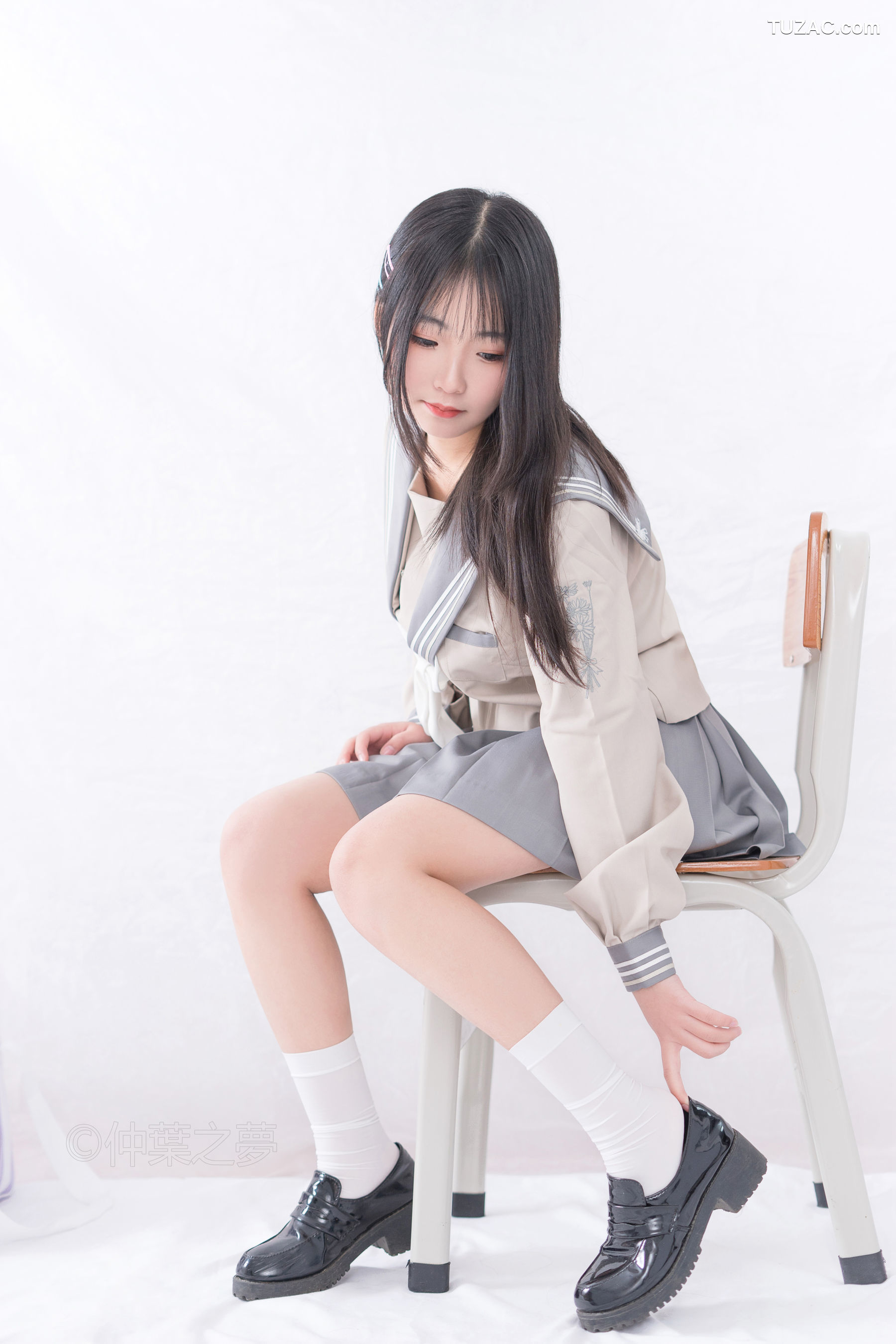 轻兰映画-Grand.003-《日系水手服学妹》